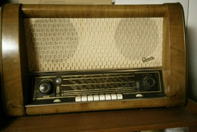 Rohrenradio meiner Tante Barbara Rohrenradio meiner Tante Barbara